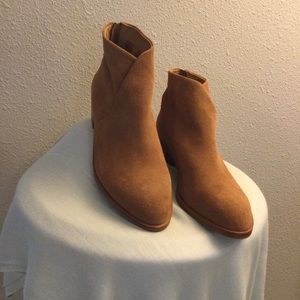 Soludos Venetian Bootie in Tan Suede | Size 11